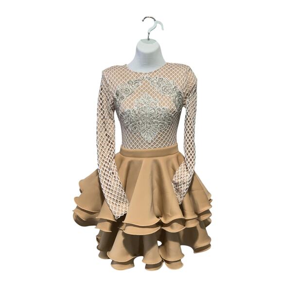 NUDE APPLIQUE DETAIL RUFFLE TIERED SKATER DRESS NWT SIZE 0 - Picture 1 of 14